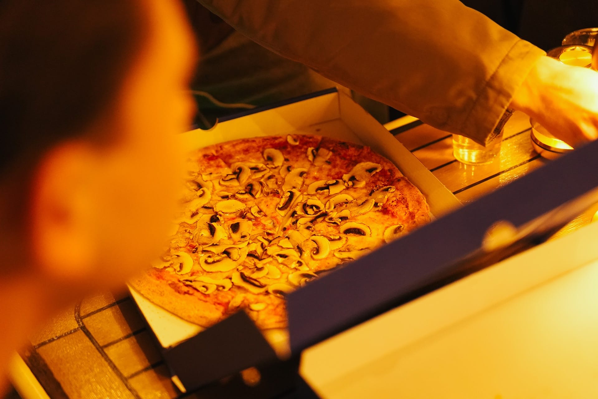 Pizza boat Amsterdam